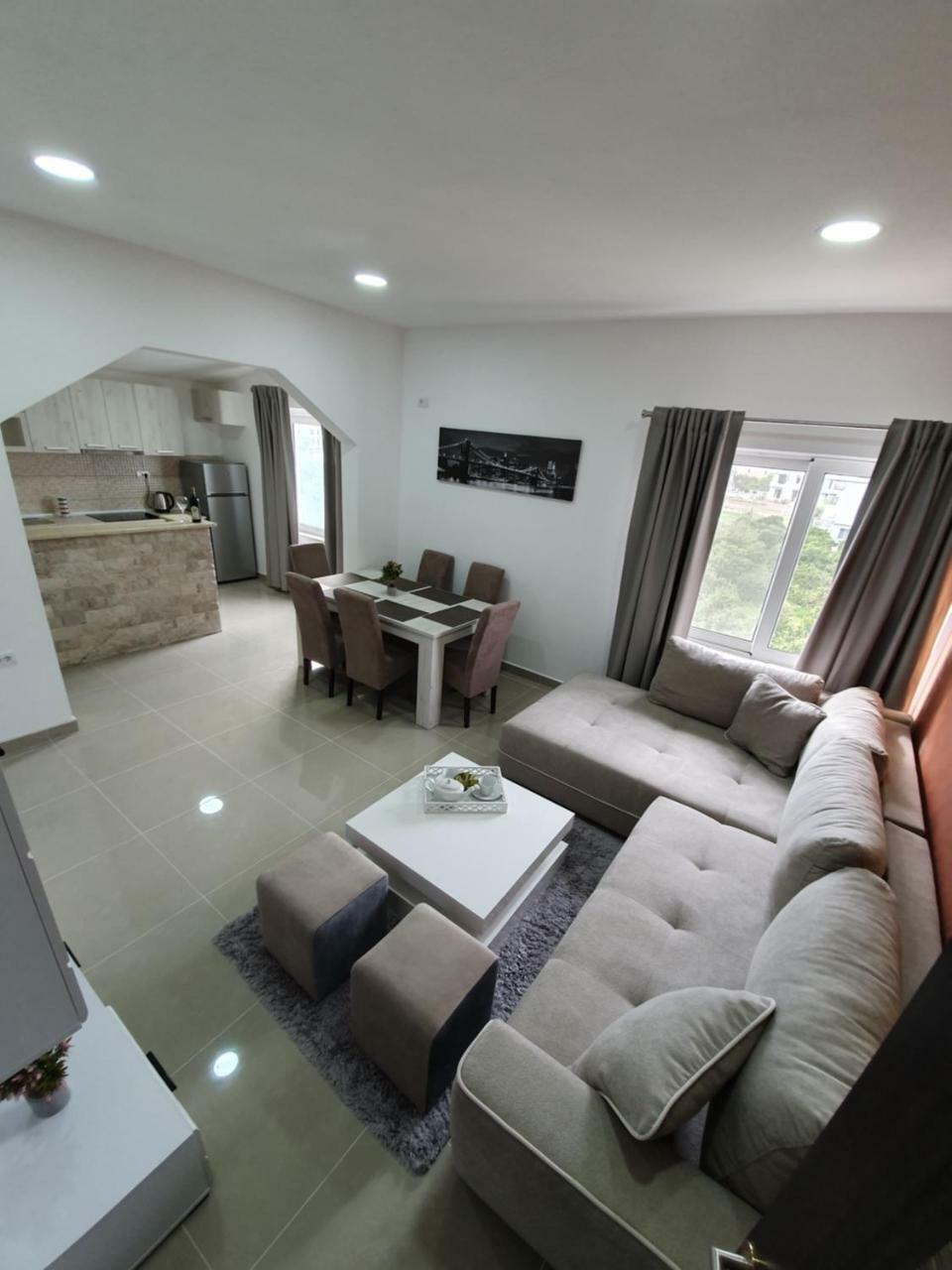 Apartments Melbourne Улцин Екстериор снимка