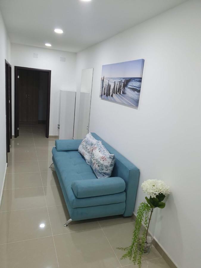 Apartments Melbourne Улцин Екстериор снимка