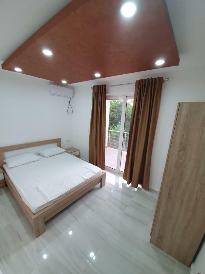 Apartments Melbourne Улцин Екстериор снимка